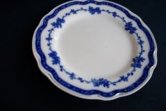 BISHOP & STONIER- (BOSCOBEL) BELLE VUE- DINNER PLATE.....   http://jaapiesfinechinastore.com