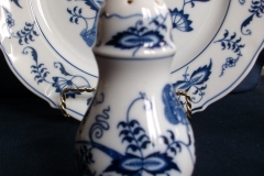 BLUE DANUBE-  PEPPER SHAKER    ,,,,,  https://www.jaapiesfinechinastore.com