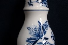 BLUE DANUBE-  PEPPER SHAKER    ,,,,,  http://jaapiesfinechinastore.com