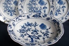 BLUE DANUBE- SERVING BOWL    ,,,,,  http://jaapiesfinechinastore.com