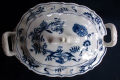 BLUE DANUBE-  SOUP TUREEN    ,,,,,  http://jaapiesfinechinastore.com