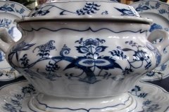 BLUE DANUBE-  SOUP TUREEN    ,,,,,  http://jaapiesfinechinastore.com