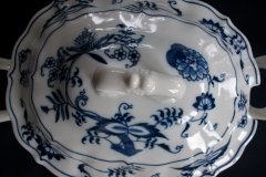 BLUE DANUBE-  SOUP TUREEN    ,,,,,  http://jaapiesfinechinastore.com