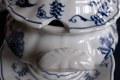 BLUE DANUBE-  SOUP TUREEN    ,,,,,  https://www.jaapiesfinechinastore.com