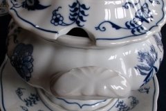 BLUE DANUBE-  SOUP TUREEN    ,,,,,  http://jaapiesfinechinastore.com