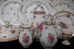 BOOTHS 8477 FLORAL & GARDEN INSECTS- COFFEE POT  .....   http://jaapiesfinechinastore.com