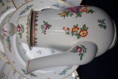 BOOTHS 8477 FLORAL & GARDEN INSECTS- COFFEE POT  .....   http://jaapiesfinechinastore.com