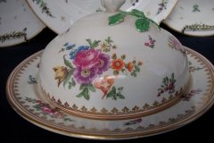 BOOTHS 8477 FLORAL & GARDEN INSECTS- COVERED BUTTER DISH  .....   http://jaapiesfinechinastore.com