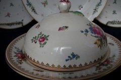 BOOTHS 8477 FLORAL & GARDEN INSECTS- COVERED BUTTER DISH  .....   http://jaapiesfinechinastore.com