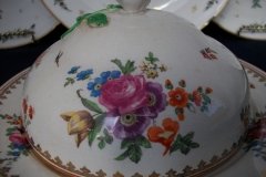 BOOTHS 8477 FLORAL & GARDEN INSECTS- COVERED BUTTER DISH  .....   http://jaapiesfinechinastore.com