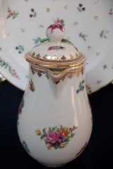 BOOTHS 8477 FLORAL & GARDEN INSECTS- COVERED PITCHER/JUG  .....   http://jaapiesfinechinastore.com