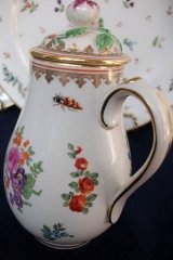 BOOTHS 8477 FLORAL & GARDEN INSECTS- COVERED PITCHER/JUG  .....   http://jaapiesfinechinastore.com