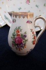 BOOTHS 8477 FLORAL & GARDEN INSECTS- CREAMER  .....   http://jaapiesfinechinastore.com