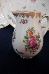 BOOTHS 8477 FLORAL & GARDEN INSECTS- CREAMER  .....   http://jaapiesfinechinastore.com