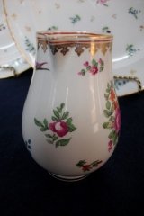 BOOTHS 8477 FLORAL & GARDEN INSECTS- CREAMER  .....   http://jaapiesfinechinastore.com