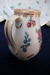BOOTHS 8477 FLORAL & GARDEN INSECTS- CREAMER  .....   http://jaapiesfinechinastore.com