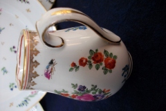 BOOTHS 8477 FLORAL & GARDEN INSECTS- CREAMER  .....   https://www.jaapiesfinechinastore.com