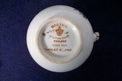 BOOTHS 8477 FLORAL & GARDEN INSECTS- CREAMER  .....   http://jaapiesfinechinastore.com