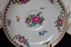 BOOTHS 8477 FLORAL & GARDEN INSECTS- SAUCER  .....   https://www.jaapiesfinechinastore.com