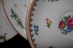 BOOTHS 8477 FLORAL & GARDEN INSECTS- SAUCER  .....   http://jaapiesfinechinastore.com