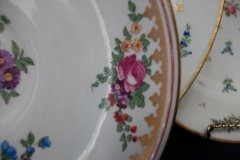 BOOTHS 8477 FLORAL & GARDEN INSECTS- SAUCER  .....   http://jaapiesfinechinastore.com