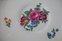 BOOTHS 8477 FLORAL & GARDEN INSECTS- SAUCER  .....   http://jaapiesfinechinastore.com