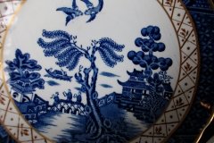 BOOTHS REAL OLD WILLOW A8025- BERRY  BOWL   .....   http://jaapiesfinechinastore.com