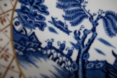 BOOTHS REAL OLD WILLOW A8025- BERRY  BOWL   .....   http://jaapiesfinechinastore.com