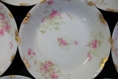 CHARLES FIELD HAVILAND/GDA WILD GERANIUM PINK-  BERRY BOWL     .....   http://jaapiesfinechinastore.com