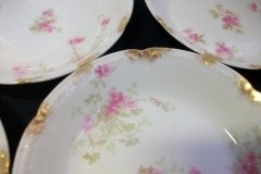 CHARLES FIELD HAVILAND/GDA WILD GERANIUM PINK-  BERRY BOWL     .....   http://jaapiesfinechinastore.com