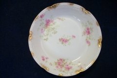 CHARLES FIELD HAVILAND/GDA WILD GERANIUM PINK-  BERRY BOWL     .....   http://jaapiesfinechinastore.com