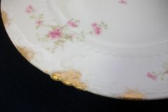 CHARLES FIELD HAVILAND/GDA WILD GERANIUM PINK- DINNER PLATE RAISED DAUBS  ..... http://jaapiesfinechinastore.com