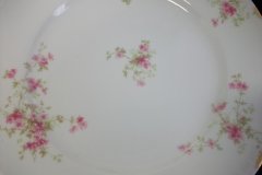 CHARLES FIELD HAVILAND/GDA WILD GERANIUM PINK-  DINNER PLATE   .....   http://jaapiesfinechinastore.com