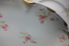 CHARLES FIELD HAVILAND/GDA WILD GERANIUM PINK-  OVAL PLATTER  14  1/4"    .....   http://jaapiesfinechinastore.com