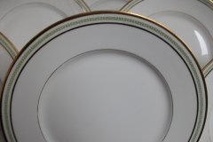 CHARLES MARTIN (CM) GREEN GREEK KEY-  DINNER PLATE 9 5/8"     ..... http://jaapiesfinechinastore.com