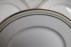 CHARLES MARTIN (CM) GREEN GREEK KEY-  DINNER PLATE 9 5/8"     ..... http://jaapiesfinechinastore.com