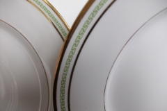 CHARLES MARTIN (CM) GREEN GREEK KEY-  DINNER PLATE 9 5/8"     ..... https://www.jaapiesfinechinastore.com