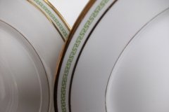 CHARLES MARTIN (CM) GREEN GREEK KEY-  DINNER PLATE 9 5/8"     ..... http://jaapiesfinechinastore.com