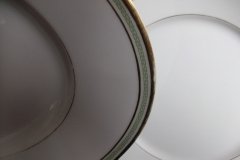 CHARLES MARTIN (CM) GREEN GREEK KEY-  OVAL SERVING PLATTER  18"     ..... http://jaapiesfinechinastore.com