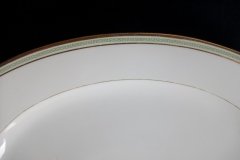 CHARLES MARTIN (CM) GREEN GREEK KEY-  OVAL SERVING PLATTER  18"     ..... http://jaapiesfinechinastore.com
