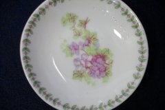 CMC-  MAUREIL CHAPEAU & CHARLES-  PURPLE VIOLETS-  BUTTER PAT    ..... http://jaapiesfinechinastore.com