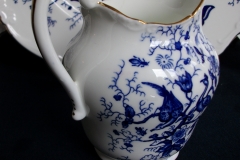 COALPORT CAIRO BLUE #9252-  CREAMER   .....   https://www.jaapiesfinechinastore.com