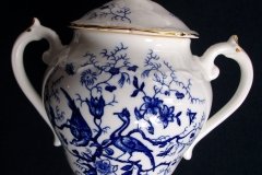 COALPORT CAIRO BLUE #9252-  COVERED SUGAR BOWL   .....   http://jaapiesfinechinastore.com