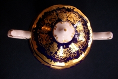 COALPORT HAZELTON COBALT-  COVERED SUGAR BOWL  ..... https://www.jaapiesfinechinastore.com