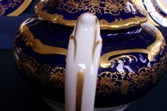 COALPORT HAZELTON COBALT- TEA POT  ..... https://www.jaapiesfinechinastore.com