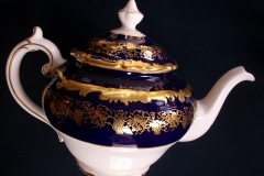 COALPORT HAZELTON COBALT- TEA POT  ..... https://www.jaapiesfinechinastore.com