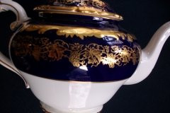 COALPORT HAZELTON COBALT- TEA POT  ..... http://jaapiesfinechinastore.com