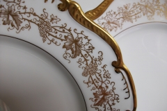 COALPORT HAZELTON WHITE- DINNER  PLATE  .....   https://www.jaapiesfinechinastore.com