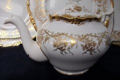 COALPORT KING'S PLATE- TEAPOT    ..... http://jaapiesfinechinastore.com