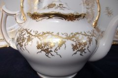 COALPORT KING'S PLATE- TEAPOT    ..... http://jaapiesfinechinastore.com